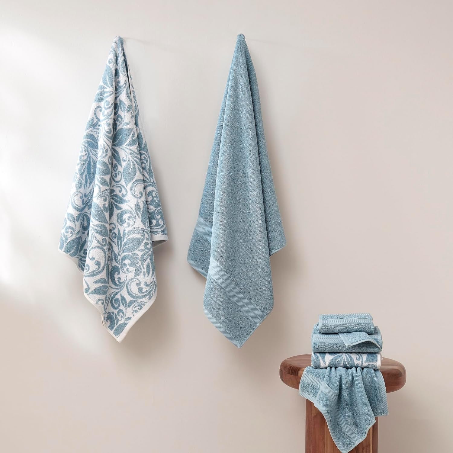 EchoJacquard Cotton Towel